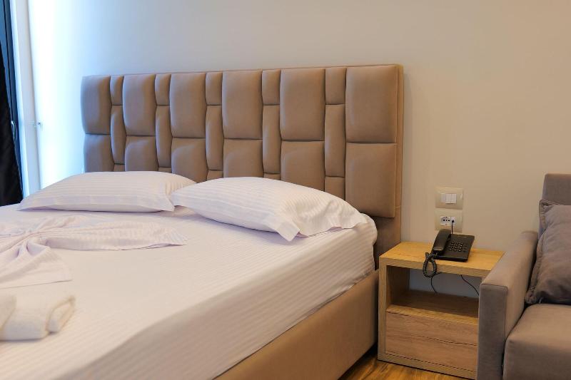Hotel Alexander image