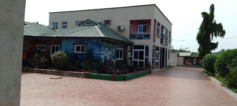 Mother's Royal Hotel