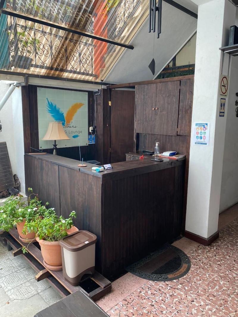 Feathers Hotel and Lounge image