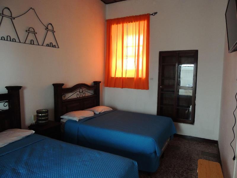 Feathers Hotel and Lounge image