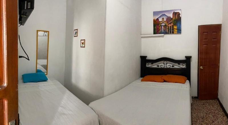 Feathers Hotel and Lounge image