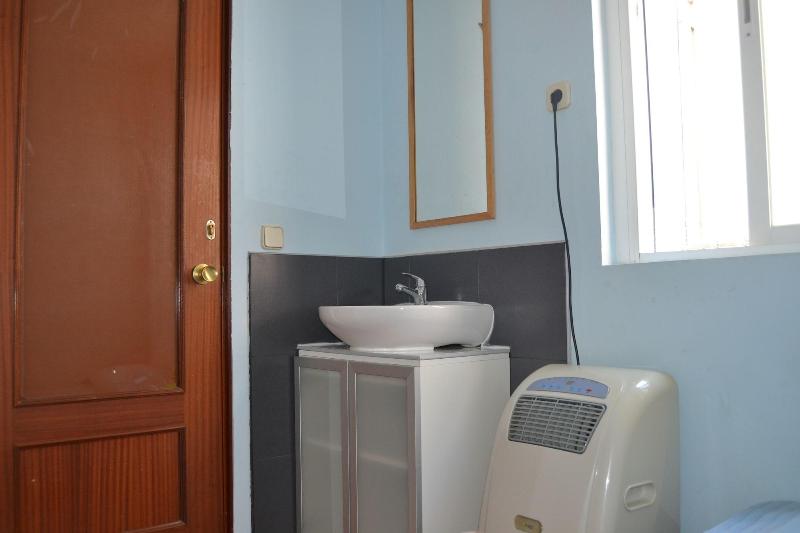 Hostal Enebral image