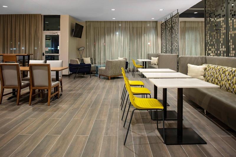 TownePlace Suites by Marriott Orlando Airport image