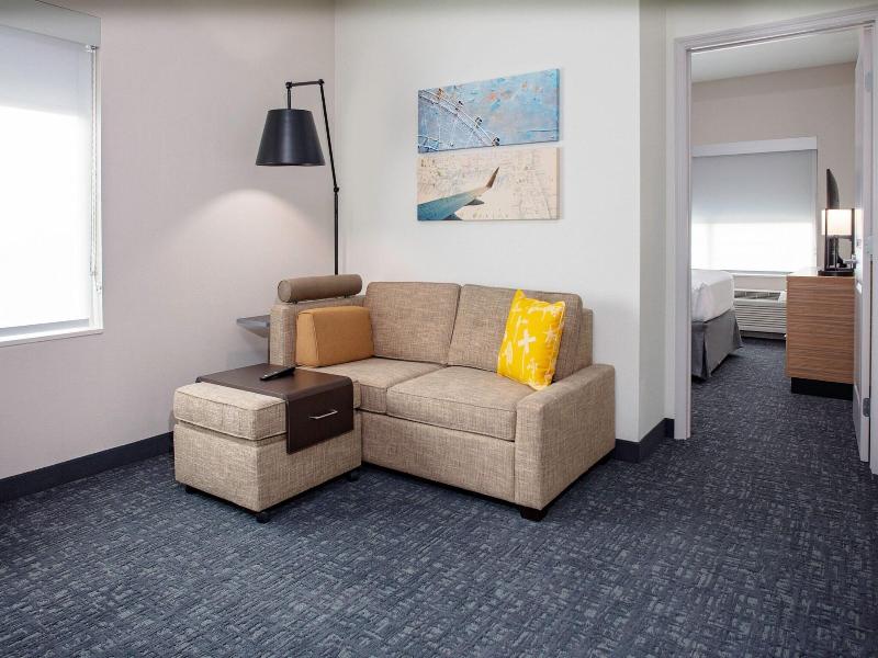 TownePlace Suites by Marriott Orlando Airport image