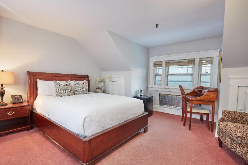 Inn at Longshore image