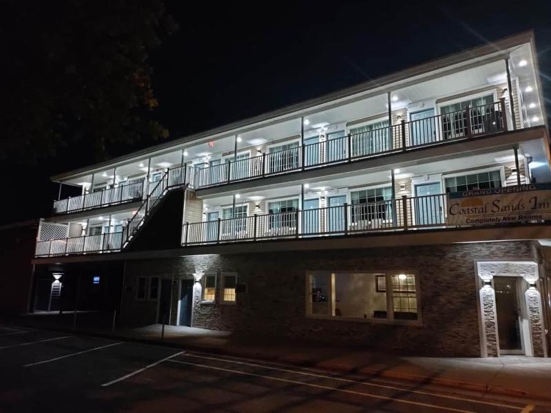 Coastal Sands Inn image