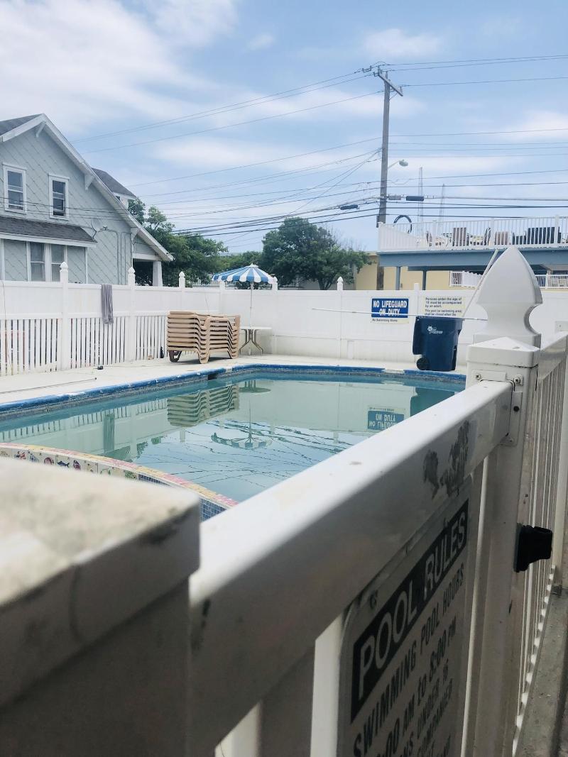 Coastal Sands Inn image