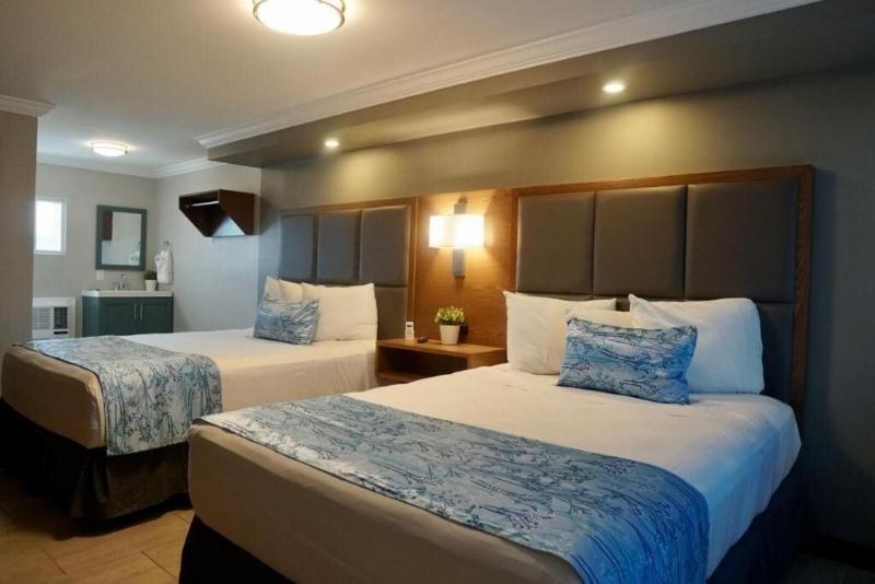 Coastal Sands Inn image