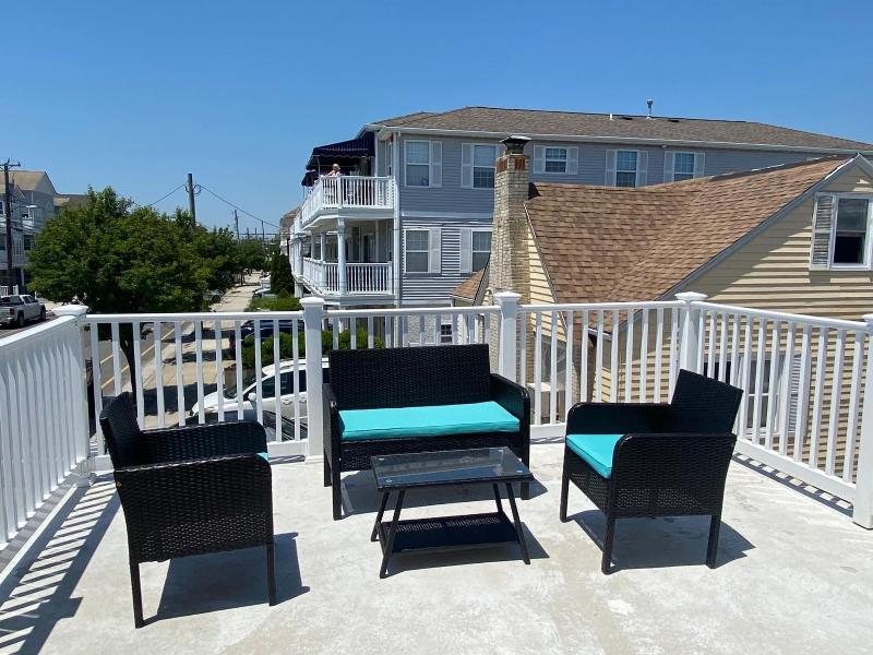 Coastal Sands Inn image