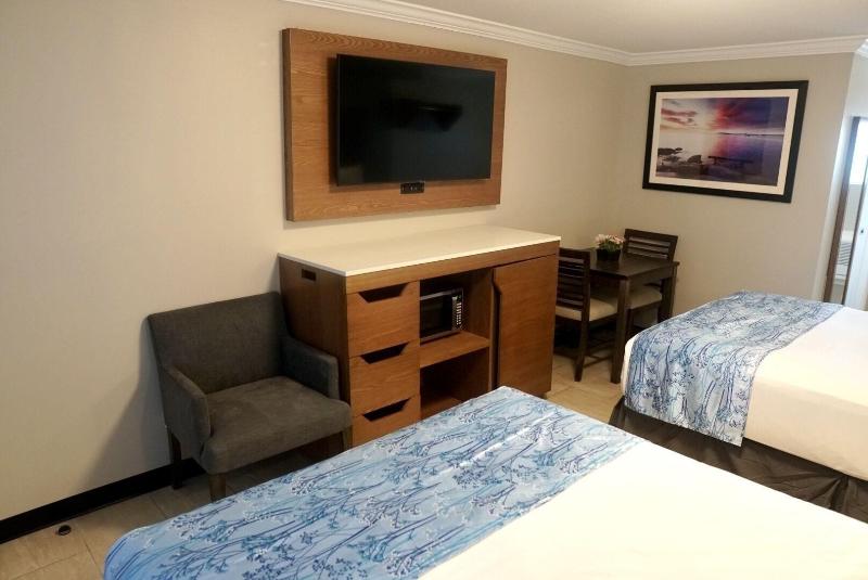 Coastal Sands Inn image