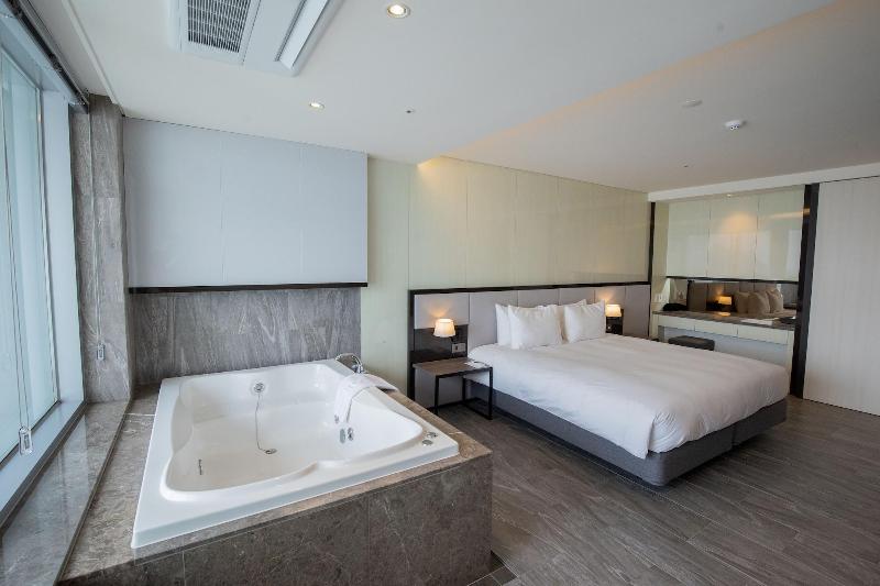 Hotel All Geoje image