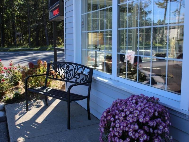 Brio Beach Inn image