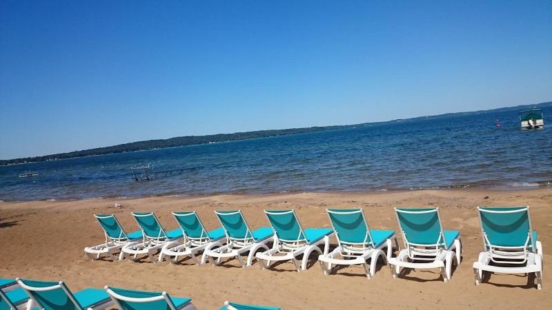Brio Beach Inn image