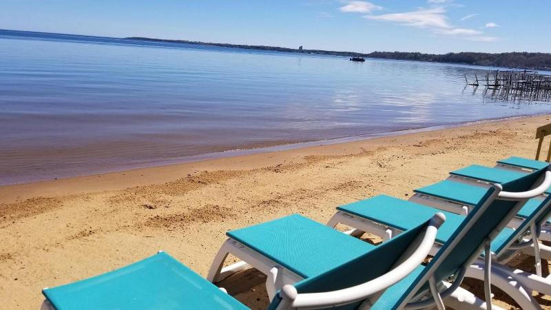 Brio Beach Inn image