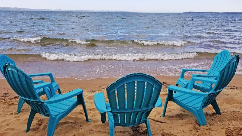 Brio Beach Inn image