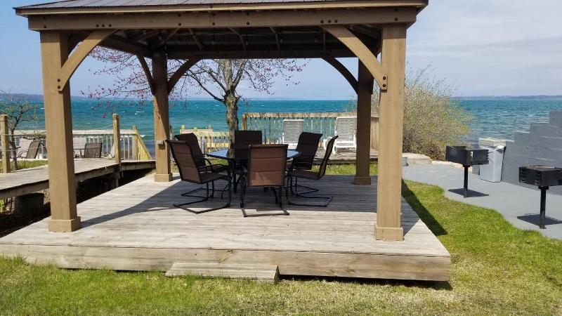 Brio Beach Inn image