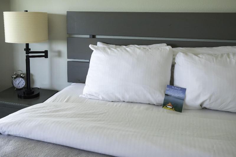 Brio Beach Inn image