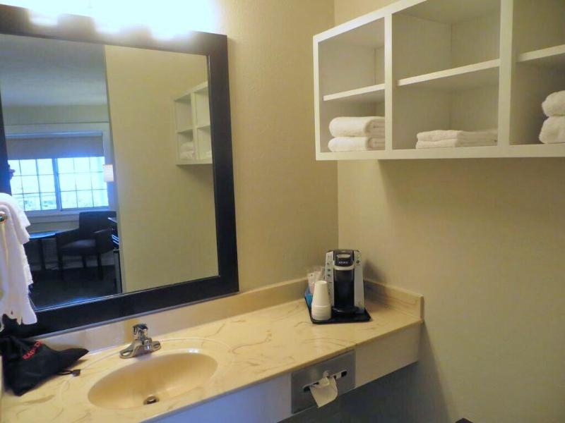 Brio Beach Inn image