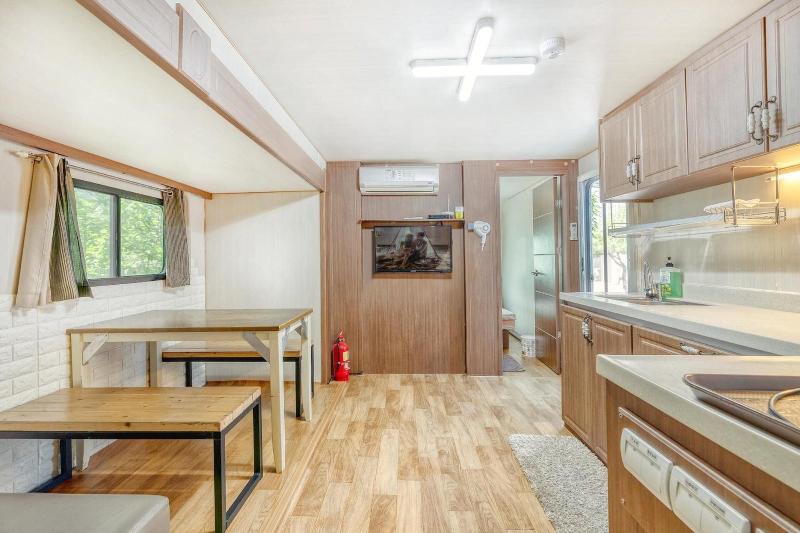 Gapeyong Donghws Caravan image