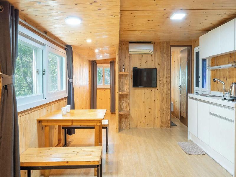 Gapeyong Donghws Caravan image