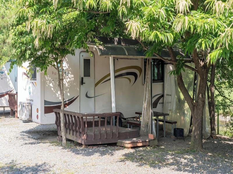 Gapeyong Donghws Caravan image