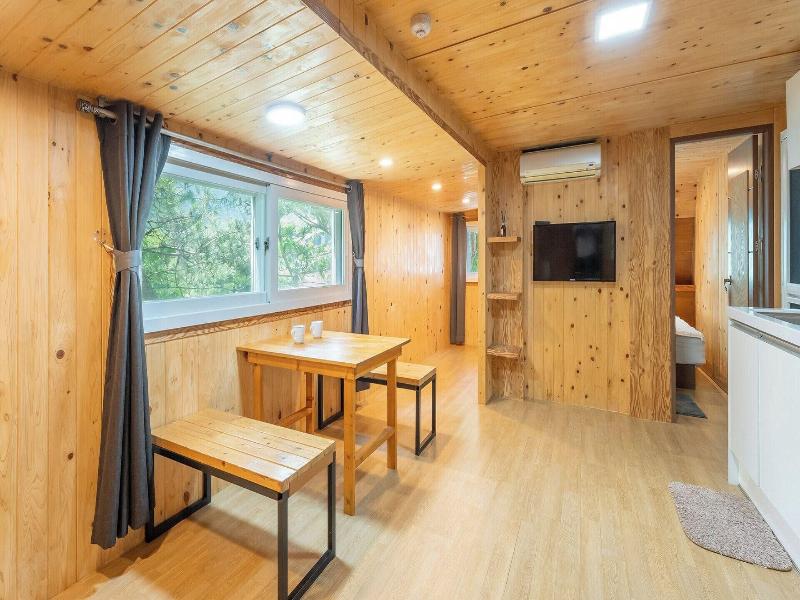 Gapeyong Donghws Caravan image