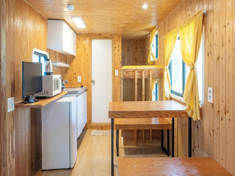 Gapeyong Donghws Caravan image