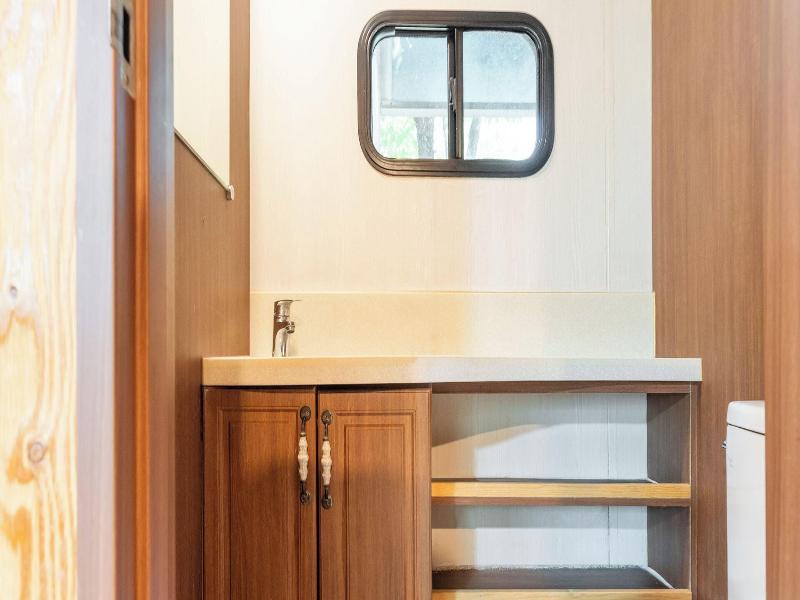 Gapeyong Donghws Caravan image