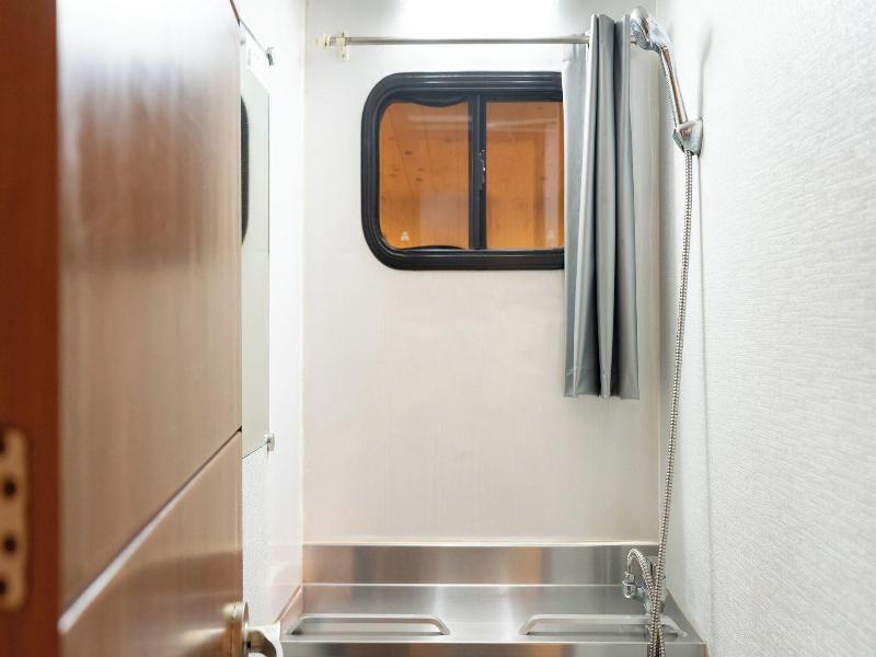 Gapeyong Donghws Caravan image