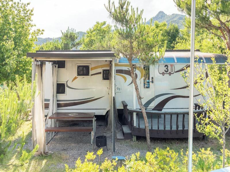 Gapeyong Donghws Caravan image