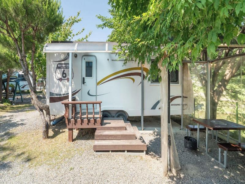 Gapeyong Donghws Caravan image