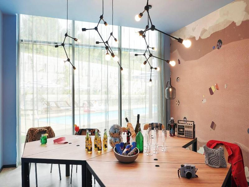 Moxy Sophia Antipolis image