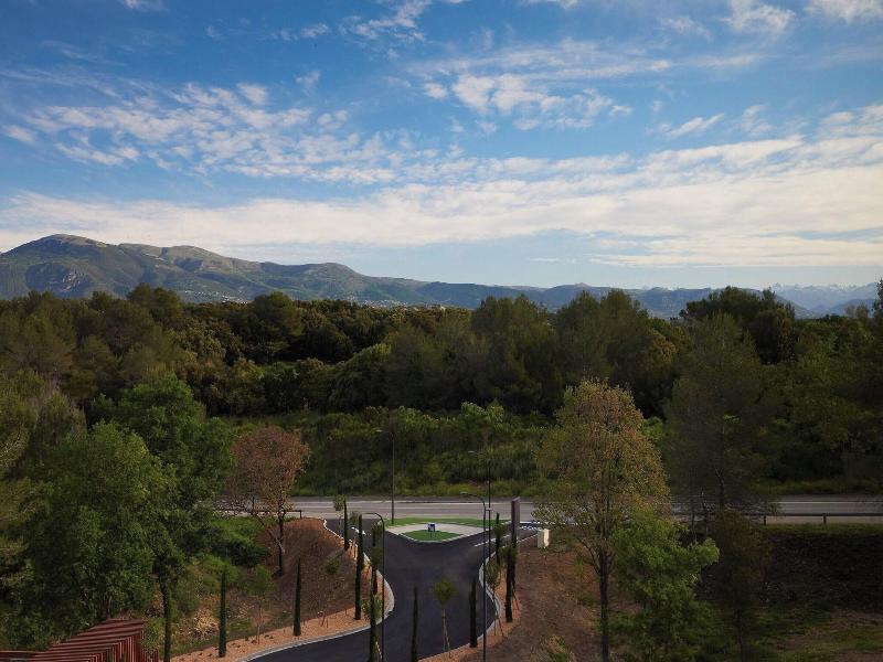 Moxy Sophia Antipolis image