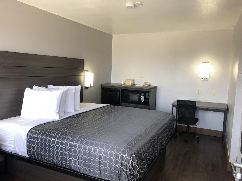 Garden Inn 4