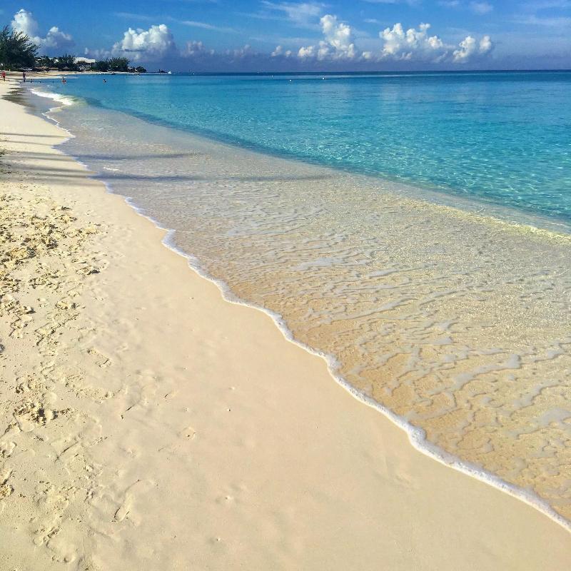 Caribbean Club Luxury Condo Hotel image