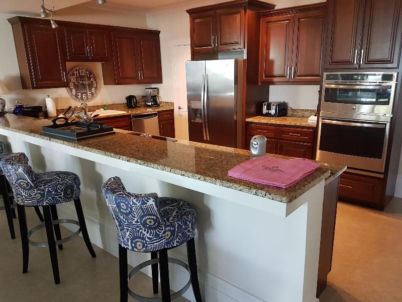 Caribbean Club Luxury Condo Hotel image