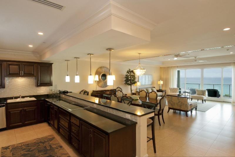 Caribbean Club Luxury Condo Hotel image