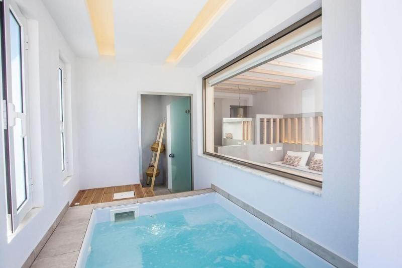 Alexander Studios & Suites - Adults Only image