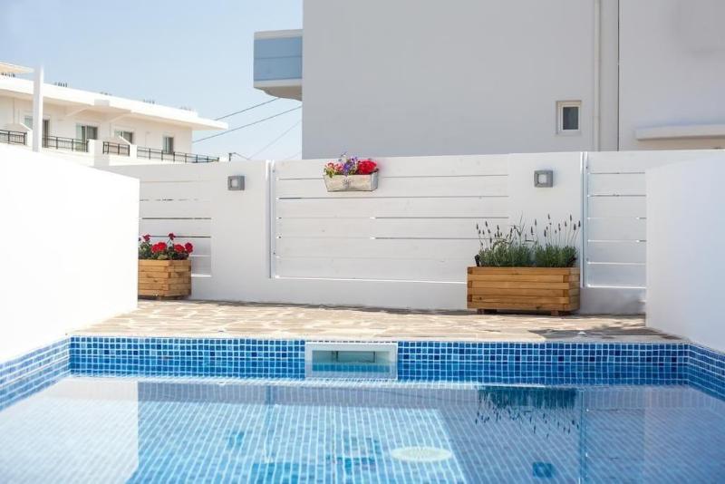 Alexander Studios & Suites - Adults Only image