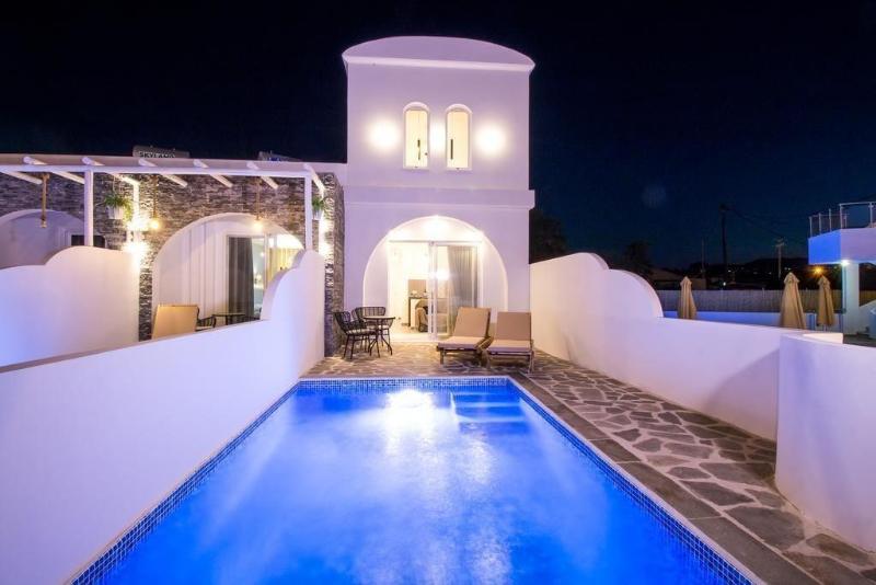 Alexander Studios & Suites - Adults Only image