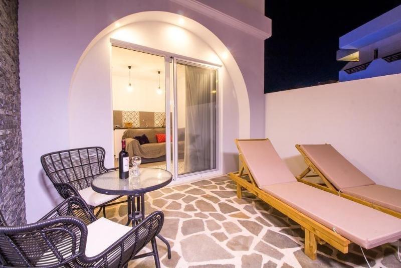 Alexander Studios & Suites - Adults Only image