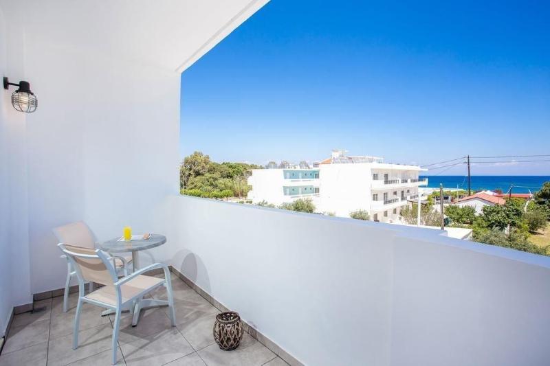 Alexander Studios & Suites - Adults Only image