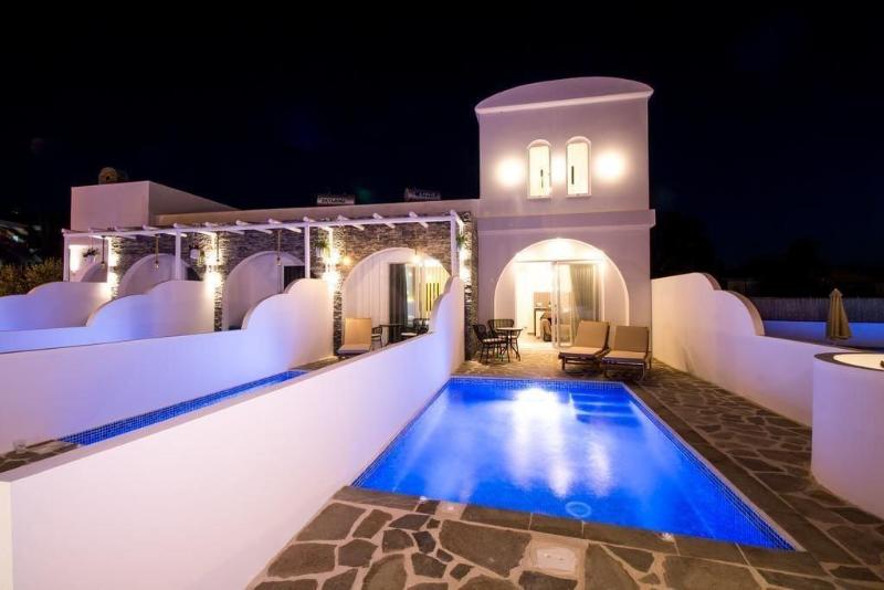 Alexander Studios & Suites - Adults Only image