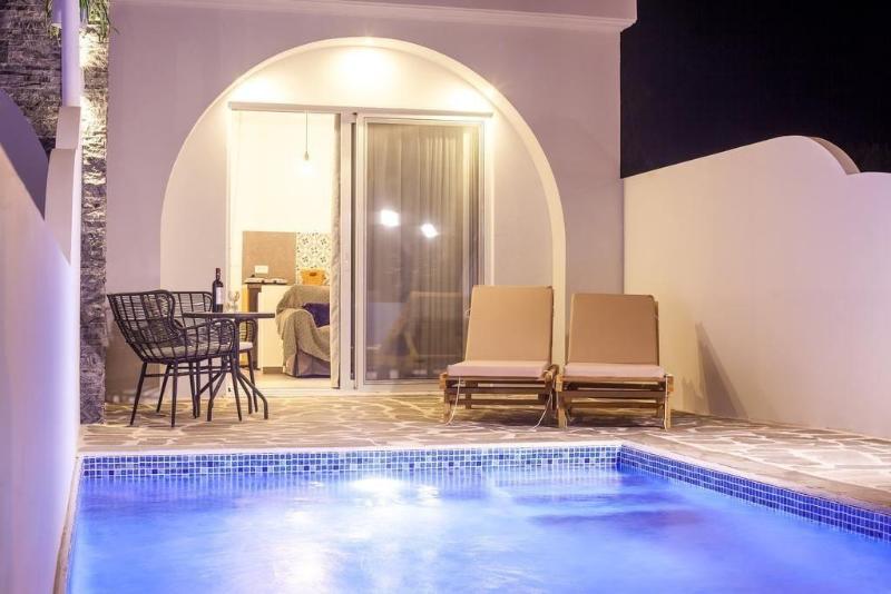Alexander Studios & Suites - Adults Only image