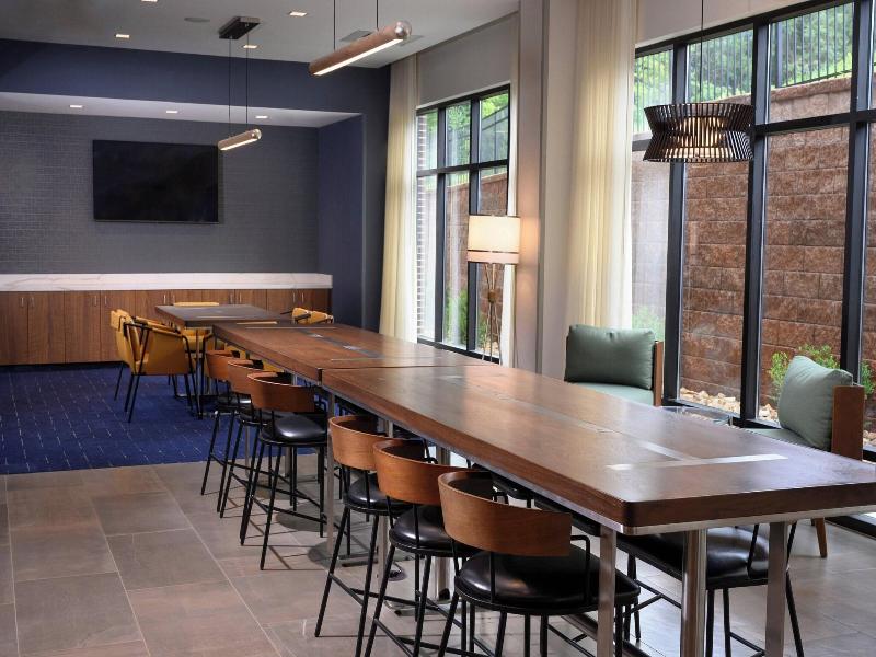 Courtyard by Marriott Charlotte Waverly image