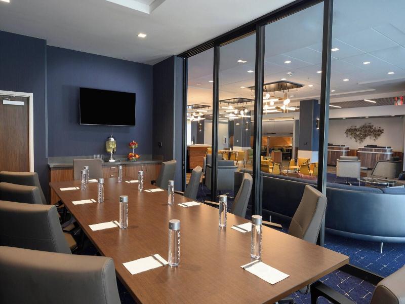 Courtyard by Marriott Charlotte Waverly image