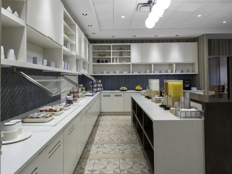 Hyatt Place Charlotte/University