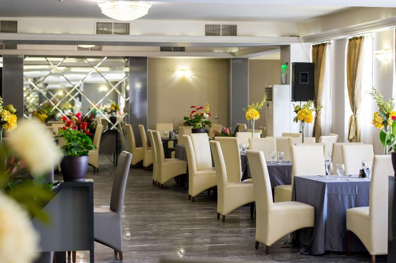 Hotel Monte Cristo image