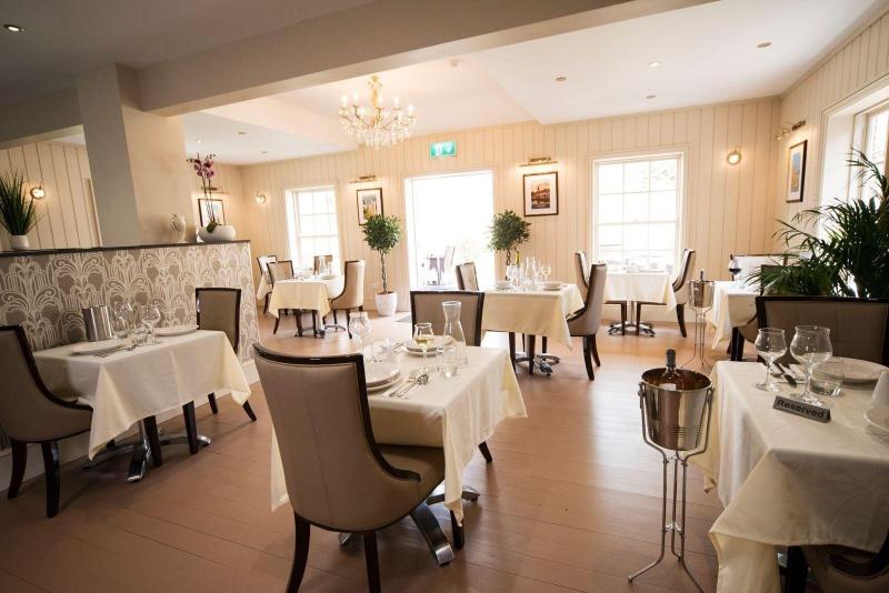 East Walls Hotel image