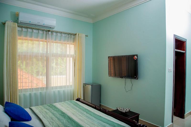 Lake Point Villa image